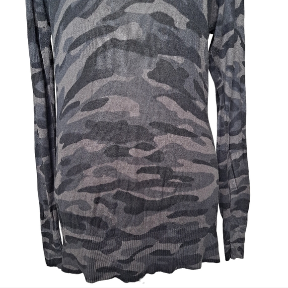 Torrid camo lightweight sweater top sz 10 Knit long sleeve punk Edgy 💖2/$30 - Picture 7 of 17
